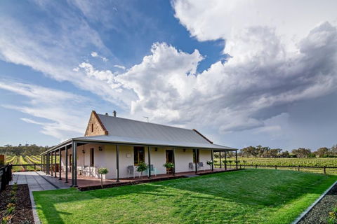 Brockenchack Vineyard - Accommodation Whitsundays 0