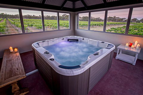 Brockenchack Vineyard - Accommodation Whitsundays 2