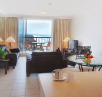 Golden Sands On Main Beach - Accommodation Whitsundays