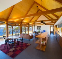 Coast House Tasmania - Accommodation Whitsundays
