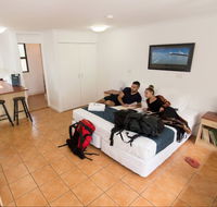 Base Airlie Beach Resort - Accommodation Whitsundays