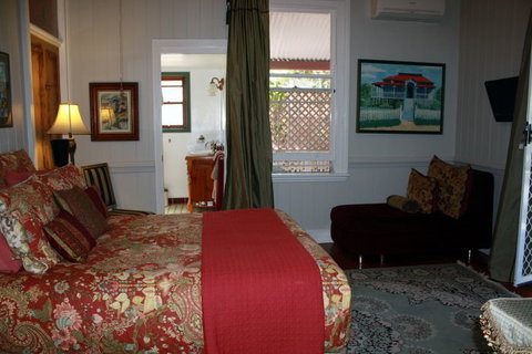 Naracoopa Bed And Breakfast And Pavilion - Accommodation Whitsundays 2