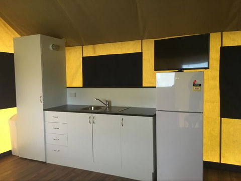 Promhills Cabins - Accommodation Whitsundays 16