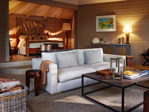Pretty Beach House - Accommodation Whitsundays 1