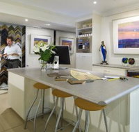 Art Nuvo Gallery - Accommodation Whitsundays