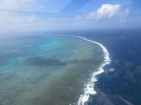 Reef And Island Scenic Flight From Airlie Beach - Accommodation Whitsundays 2