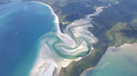 Reef And Island Scenic Flight From Airlie Beach - Accommodation Whitsundays 4
