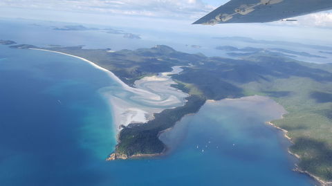 Reef And Island Scenic Flight From Airlie Beach - Accommodation Whitsundays 5