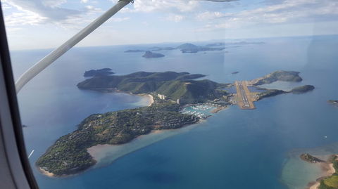 Reef And Island Scenic Flight From Airlie Beach - Accommodation Whitsundays 6