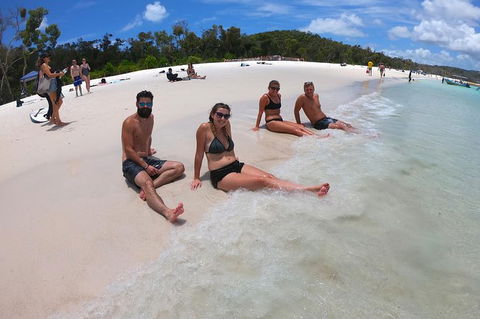 Whitehaven Beach Day Tour With Snorkel In Whitsundays Island - Accommodation Whitsundays 19