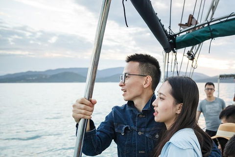 Whitsundays Sunset Sailing Cruise - Accommodation Whitsundays 7