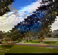 Commercial Golf Course - Accommodation Whitsundays