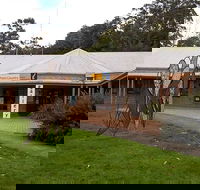 Stockyard Gallery - Accommodation Whitsundays