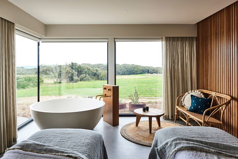 Lon Spa - Accommodation Whitsundays 0