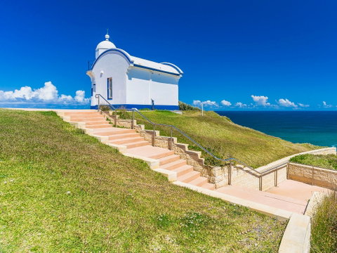 Tacking Point Lighthouse - Accommodation Whitsundays 0