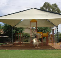 Tottenham - Accommodation Whitsundays