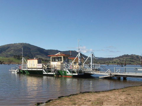 Wymah Ferry - Accommodation Whitsundays 1