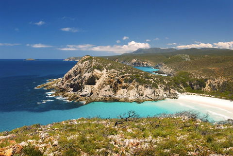 Great Ocean Pathway - Accommodation Whitsundays 0
