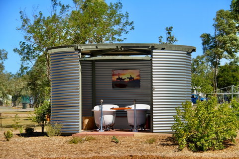 Julia Creek Artesian Baths - Accommodation Whitsundays 0