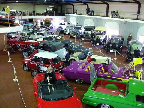McFeeters Motor Museum And Visitor Information Centre - Accommodation Whitsundays 1