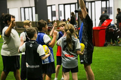 AFL Max Adelaide - Accommodation Whitsundays 2