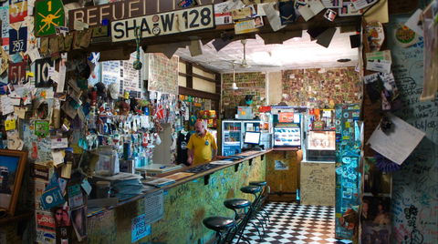 Barrow Creek Hotel - Accommodation Whitsundays 1