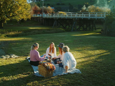 Kurt Fearnly Park - Accommodation Whitsundays 0