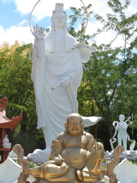 Sakyamuni Buddhist Centre/Van Hanh Monastery - Accommodation Whitsundays 2