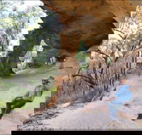 Sandstone Caves Walking Track - Accommodation Whitsundays