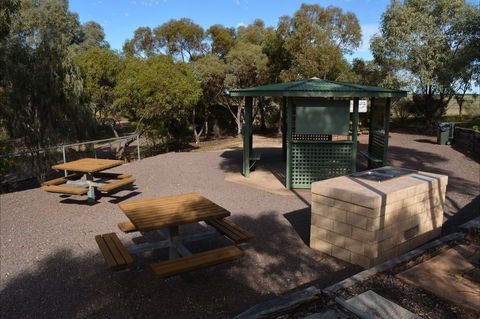 Yeldulknie Weir & Reservoir - Accommodation Whitsundays 2