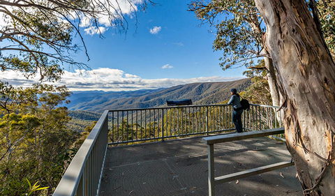 Wallace Creek Lookout - Accommodation Whitsundays 0