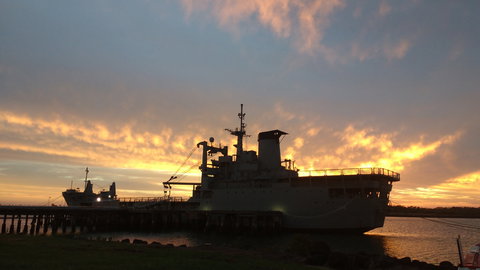 HMAS Tobruk Dive - Accommodation Whitsundays 1