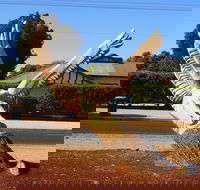 Loxton Tree sculptures - Accommodation Whitsundays