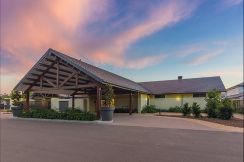 Pacific Dunes Golf Club - Accommodation Whitsundays 0