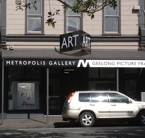 Metropolis Gallery - Accommodation Whitsundays 2