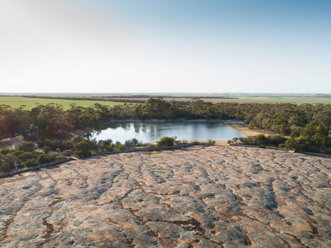 Polda Rock Reserve - Accommodation Whitsundays 0