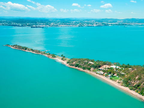 Quoin Island Retreat And Turtle Rehabilitation Centre - Accommodation Whitsundays 1