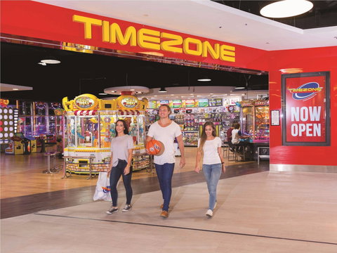 Timezone Coolangatta - Accommodation Whitsundays 2