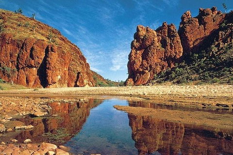 Alice Springs, Uluru Ayers Rock & Kings Canyon 8 Days Touring Package - Accommodation Whitsundays 10