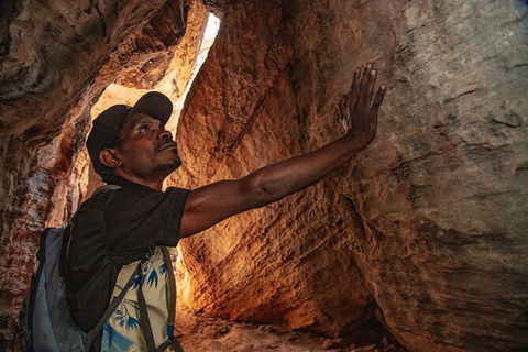 Arnhem Land Injalak Hill Full-Day Tour From Darwin - Accommodation Whitsundays 12