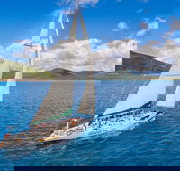 2-Night Whitsundays Sailing Cruise incl. Whitehaven Beach  Great Barrier Reef - Accommodation Whitsundays