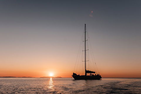 4 Day And 3 Night Whitsunday Maxi Sailing Adventure On Condor - Accommodation Whitsundays 12