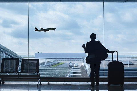 Private Transfer: Avalon International Airport (AVV) To Melbourne - Accommodation Whitsundays 0