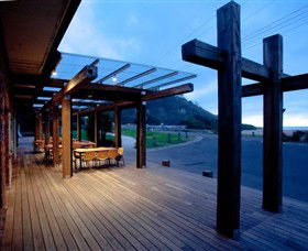 The Wye General - Accommodation Whitsundays 0