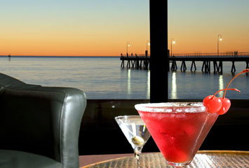 Horizons Cocktail Lounge - Accommodation Whitsundays 0