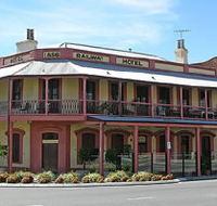 Railway Hotel - Accommodation Whitsundays