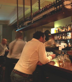 The Swan Hotel - Accommodation Whitsundays 0