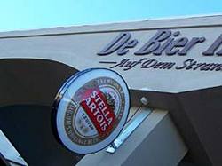 De Biers Lounge Bar - Accommodation Whitsundays 0