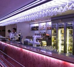 Helm Bar - Accommodation Whitsundays 1