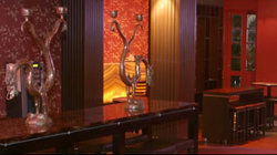 Clock Hotel - Accommodation Whitsundays 1